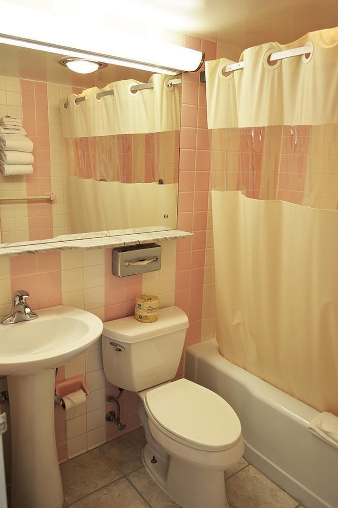 Huntingdon Motor Inn Екстериор снимка